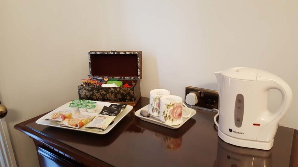 เดอะ เชอร์ลีย์ Bed & Breakfast ทอร์คิ ภายนอก รูปภาพ